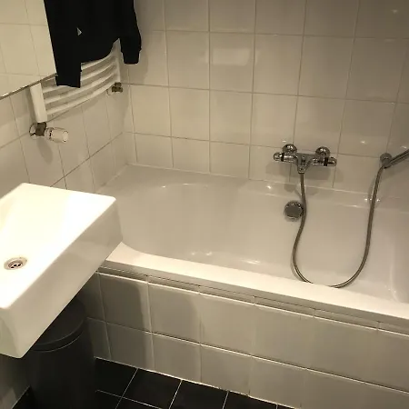Hotspot Apartment,