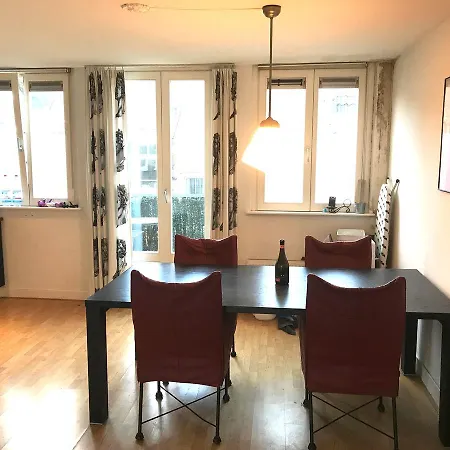 Hotspot Apartment,